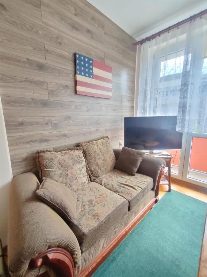 City Centre Apartment - Poznan Bagian luar foto